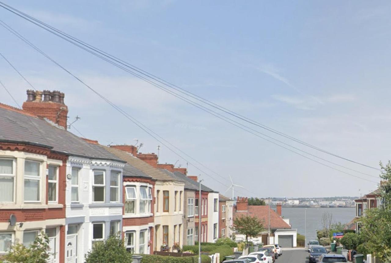 Elmo River Studios - 6 En-Suites In Wallasey - Easy Parking - Short And Long Stays Welcome エクステリア 写真